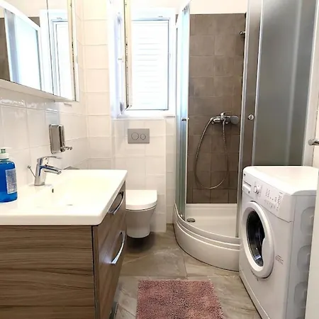 דירה Family-friendly With Swimming Pool - Rogoznica - 24214