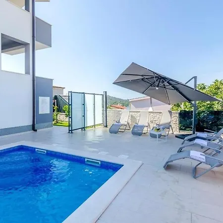 Family Friendly With A Swimming Pool Razanj, Rogoznica - 24214