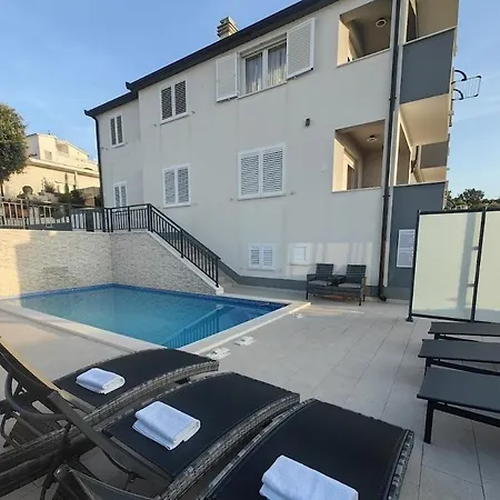 Family Friendly With A Swimming Pool Razanj, Rogoznica - 24214 * Razanj