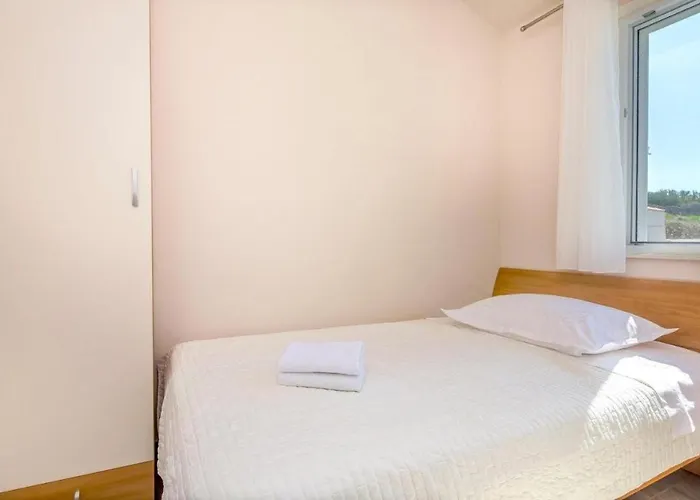 Family-friendly With Swimming Pool Razanj, Rogoznica - 24214 Daire