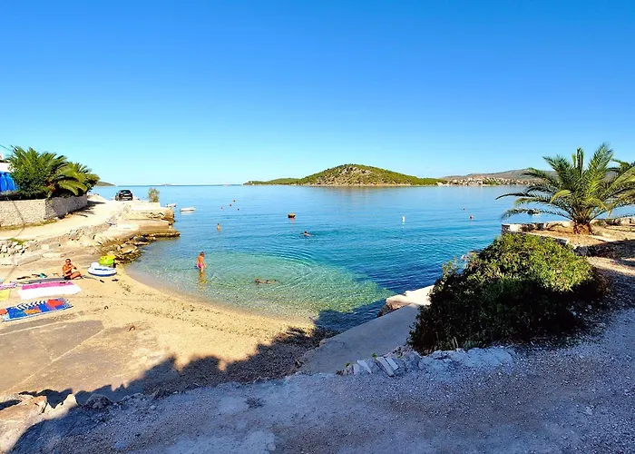 Daire Family-friendly With Swimming Pool Razanj, Rogoznica - 24214